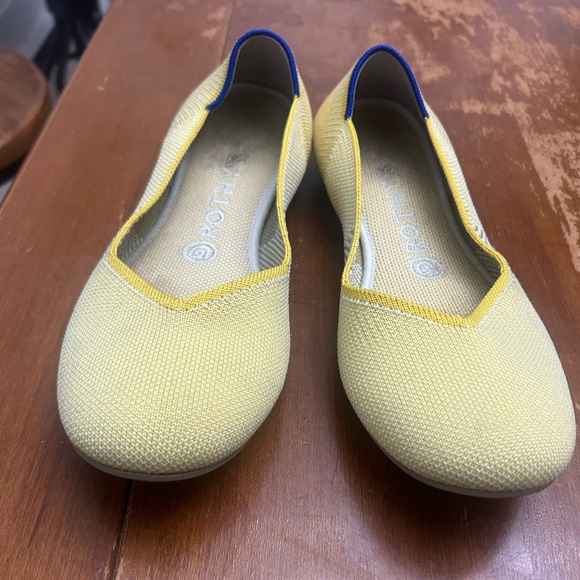 Yellow Rothy’s size 9 - Picture 4 of 4